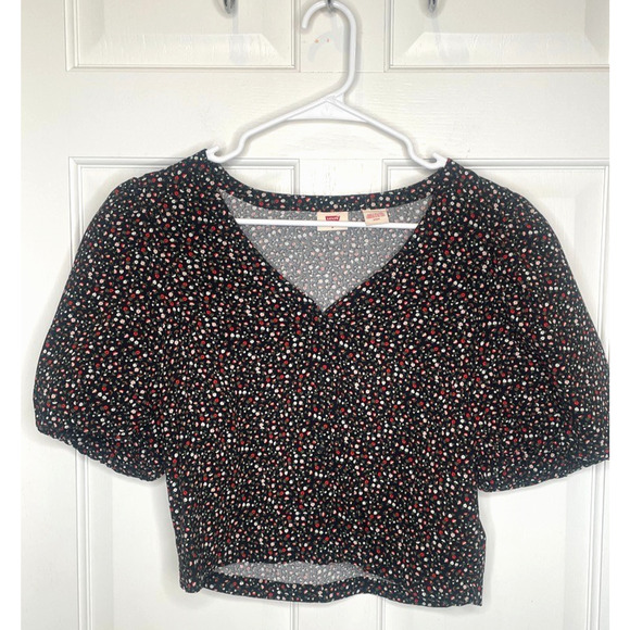 Levi's Tops - Levis Top Women's Black Floral Cropped Button Top Sz M Short Sleeve Cowgirl Boho
